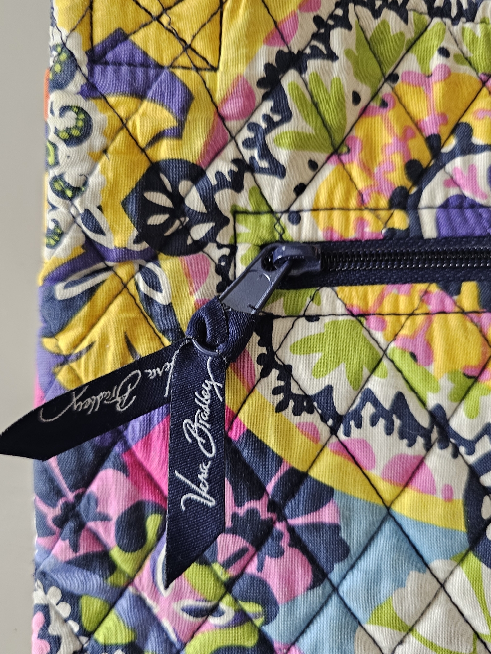 Vera Bradley Quilted Crossbody Bag In Rio Pattern - Picture 2 of 13